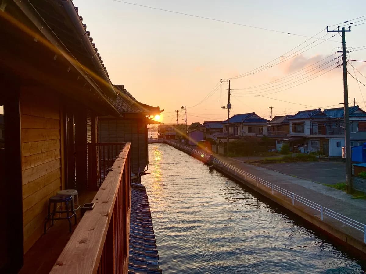 CalmBase RIVER 夜景